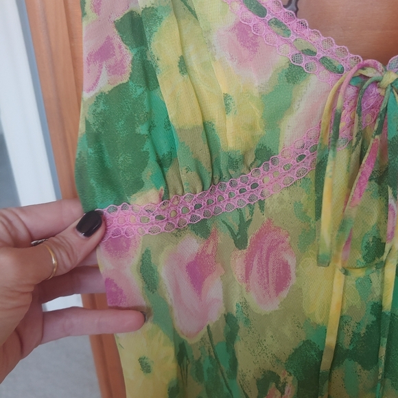 Betsy Johnson dress - Picture 7 of 10